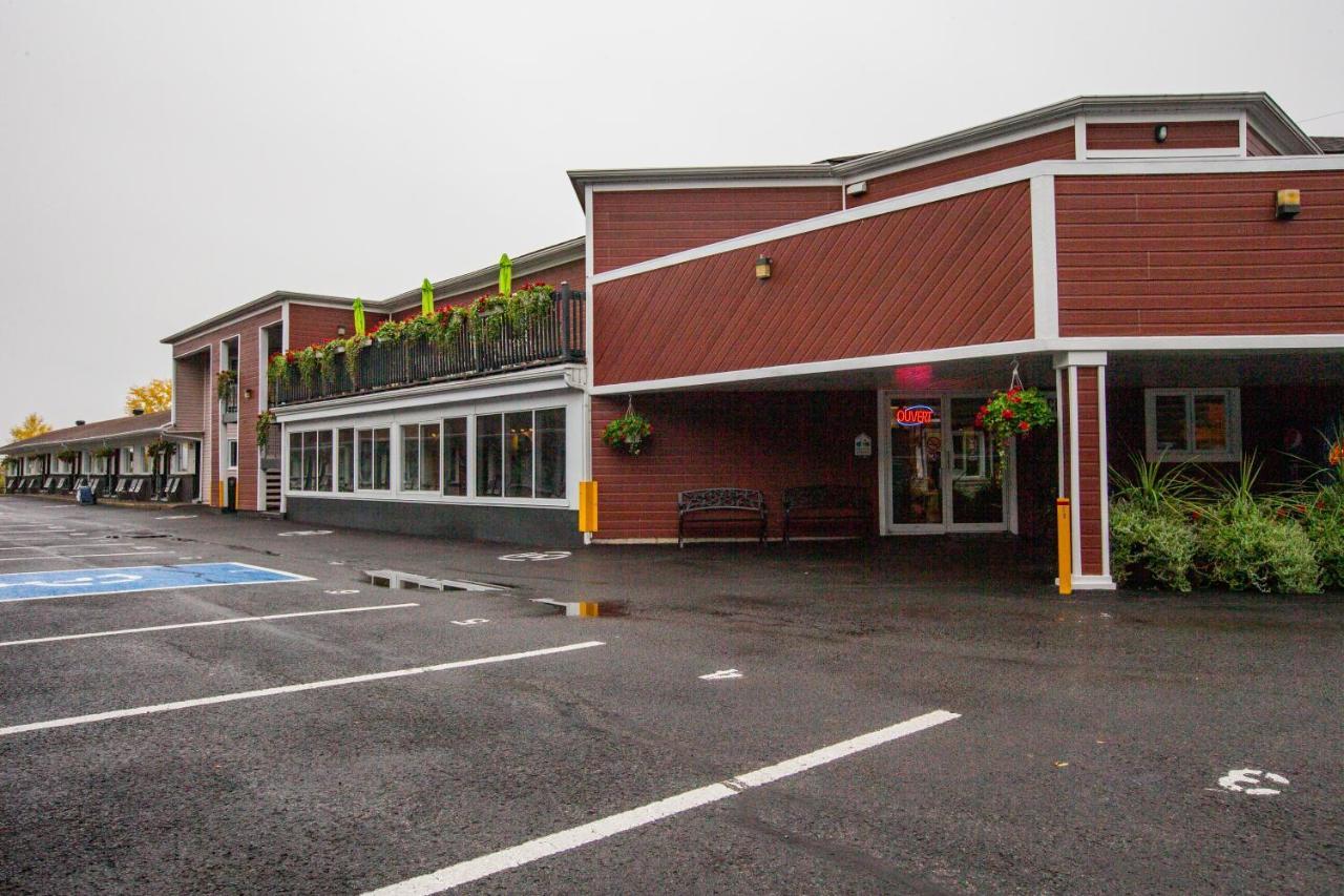 Hotel Et Motel Le Chateauguay Québec Zewnętrze zdjęcie